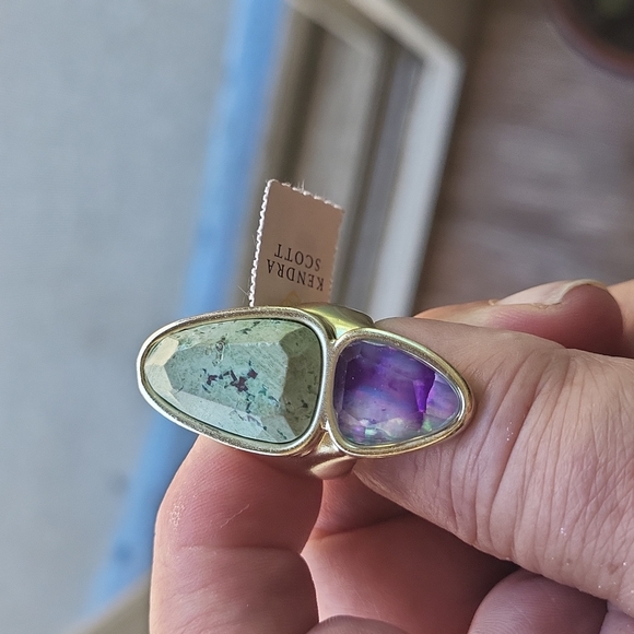 Kendra Scott Gold Margot Ring NWT Size 6 Light Blue /Purple Stones - Picture 4 of 7